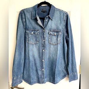 NWT J.Crew chambray slim fit shirt with pearl buttons, size 10
